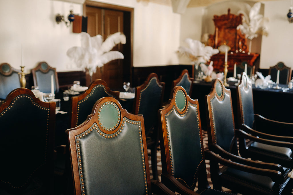 What Are Different Types Of Banquet Chairs